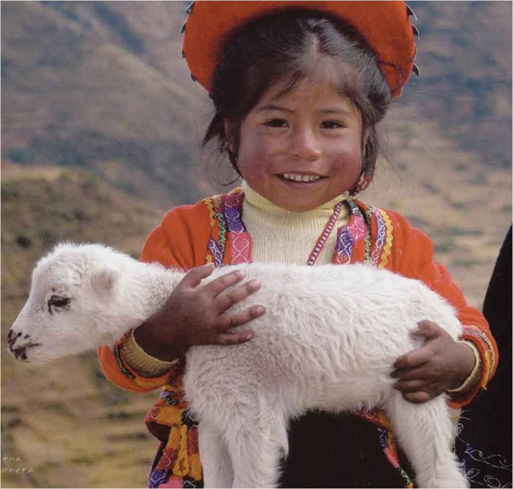 Niña con oveja